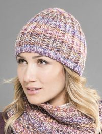 Bonnet à côtes tricoté by Plassard en Colormax coloris 36